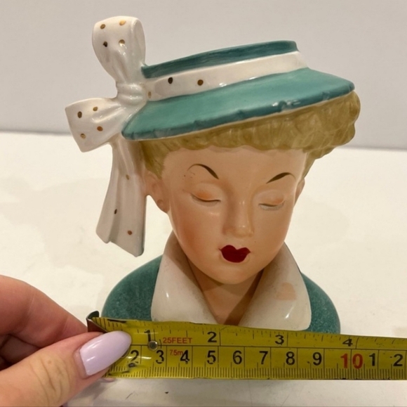 Napco lady head vase Stamped dated 1959 Vintage Doll Head - Picture 6 of 6